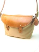 画像:  BUKAROO MADE IN USA ショルダーBAG BIEGE 